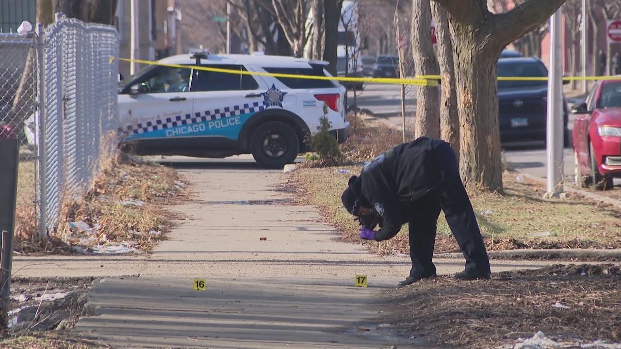 2 men, 1 woman shot in North Lawndale