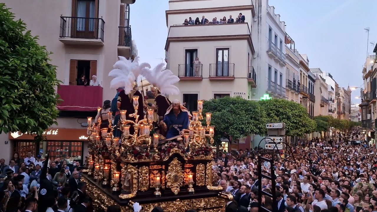 Jesús Despojado por la Puerta del Arenal - Salve Rey de los Judíos y Al Cristo de los Faroles
