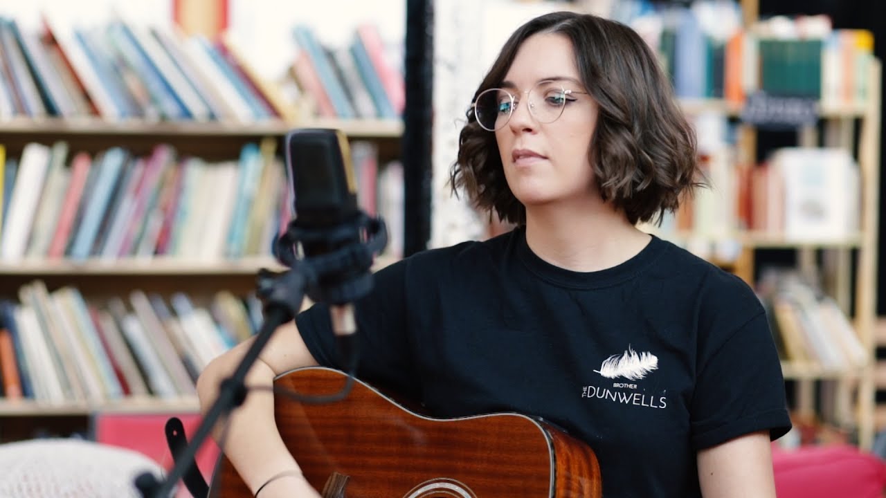 Lucy May Walker 'Safety Net': Big Comfy Sessions