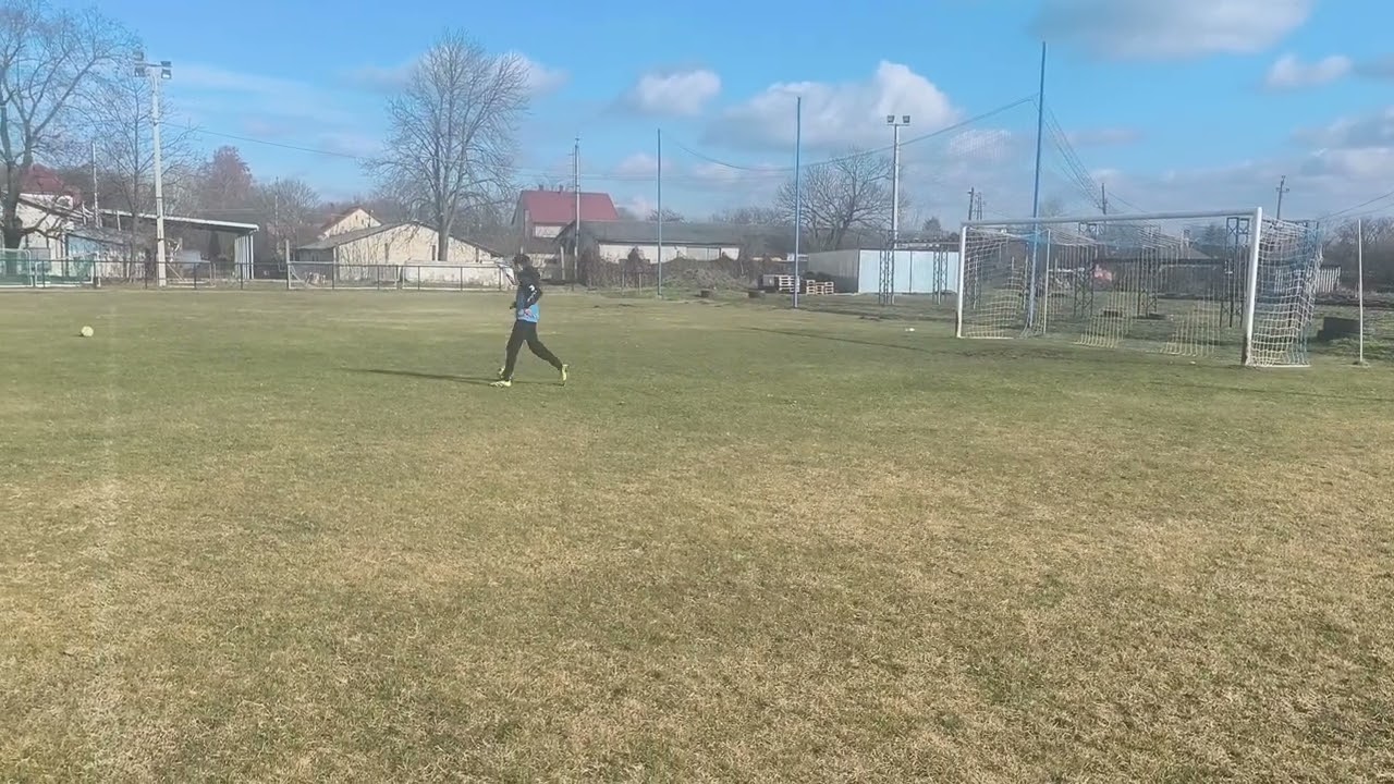 A nagy kapura lövést gyakoroltam 1.