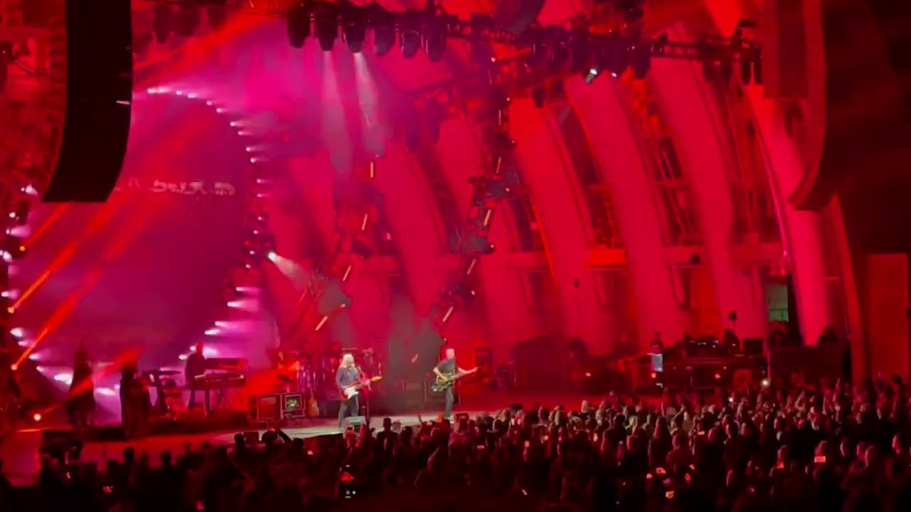 Tears For Fears Live at the Hollywood Bowl - Shout