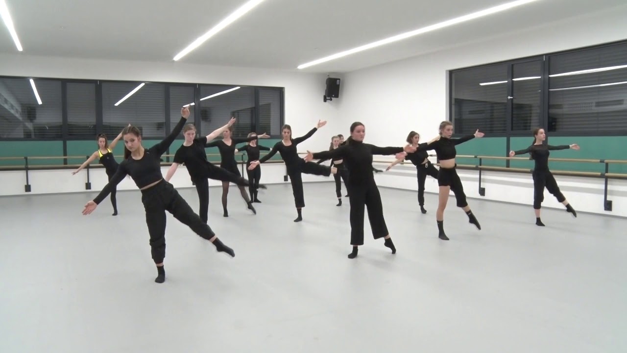 Divattánc Showtánc Alapfok 5-6 Könyvmelléklet (Kézér Gabriella)
