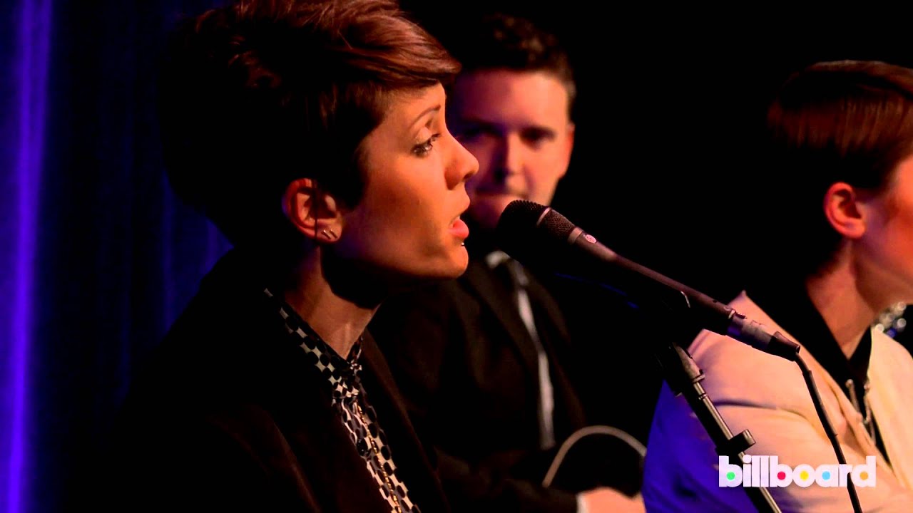 Tegan & Sara perform 