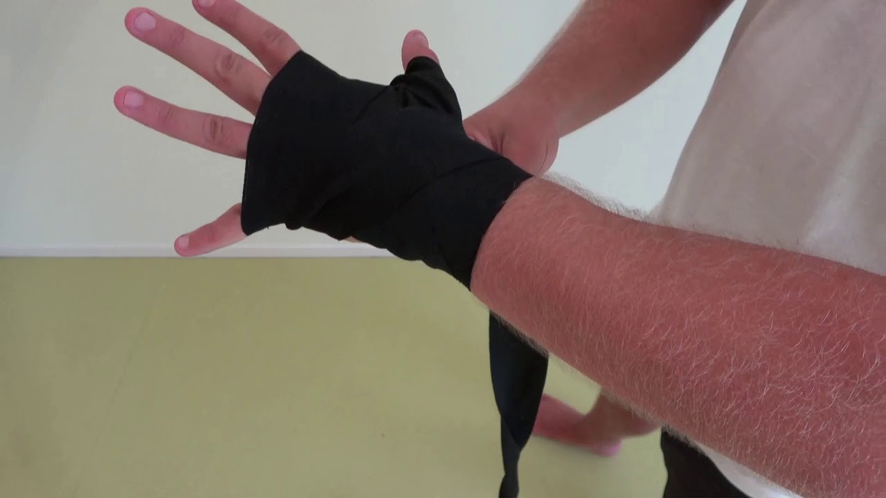 Boksbandages omdoen [instructievideo] - Snelle instructie | RAM fighting gear