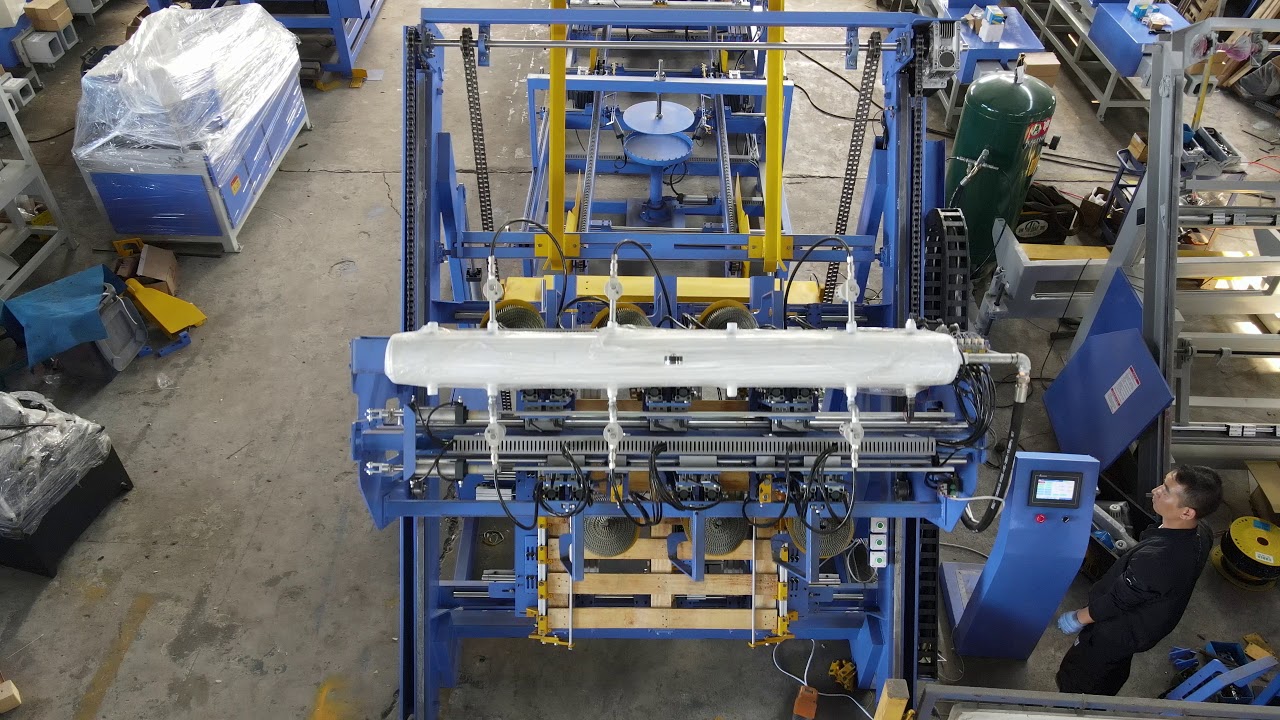 European standard wooden pallet making machine can make 60-80 pallets per hour.