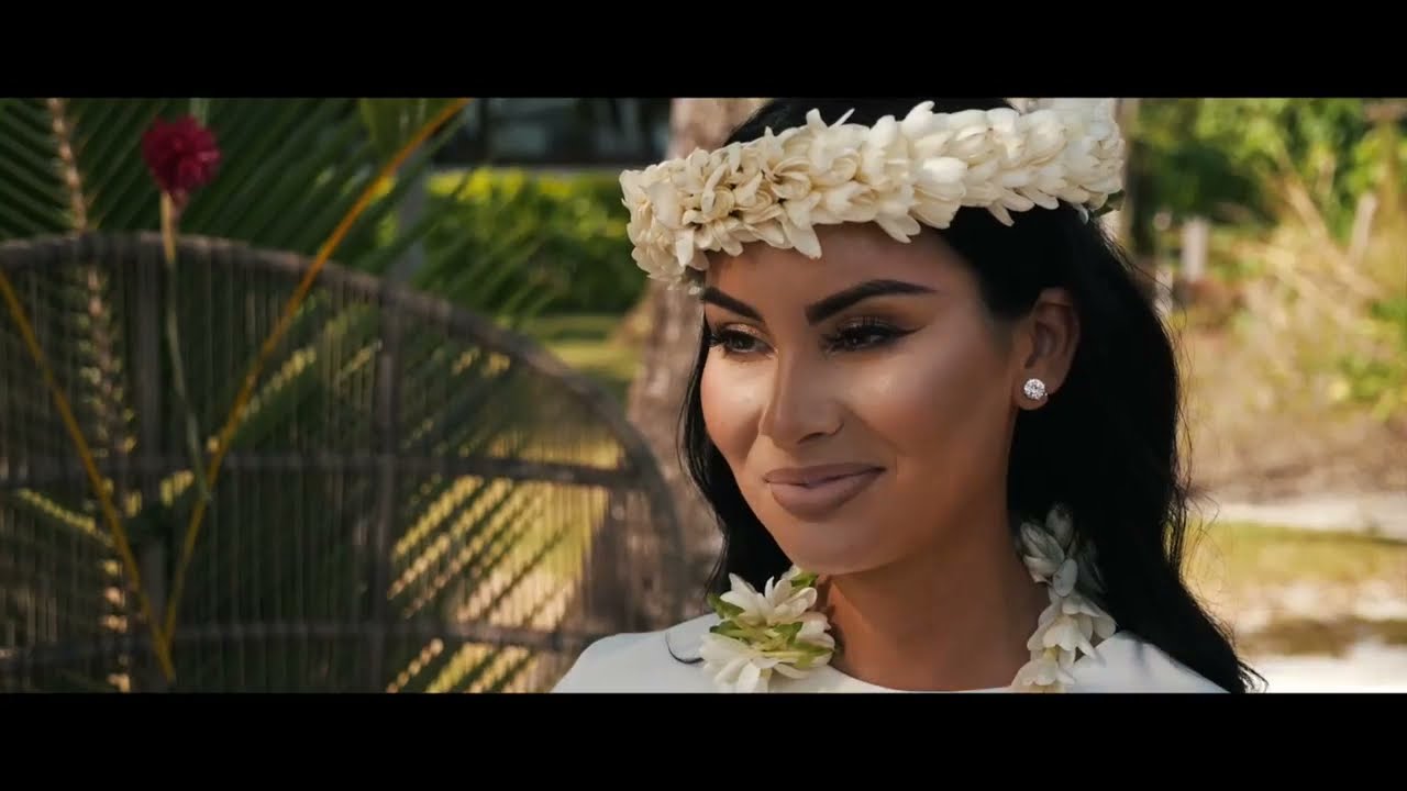Traditional Beach Wedding Ceremony at the InterContinental Bora Bora Resort & Thalasso Spa