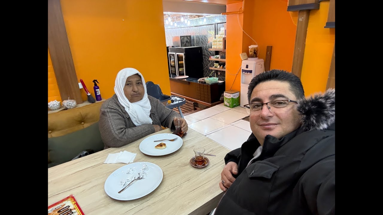Rafet in Hayatı kanalı canlı yayında ortak canlıda