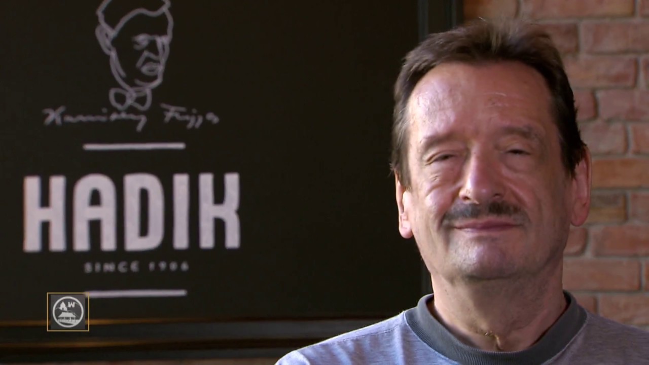 Karinthy Márton - Hadik Kávéház (Titkos ajtók)