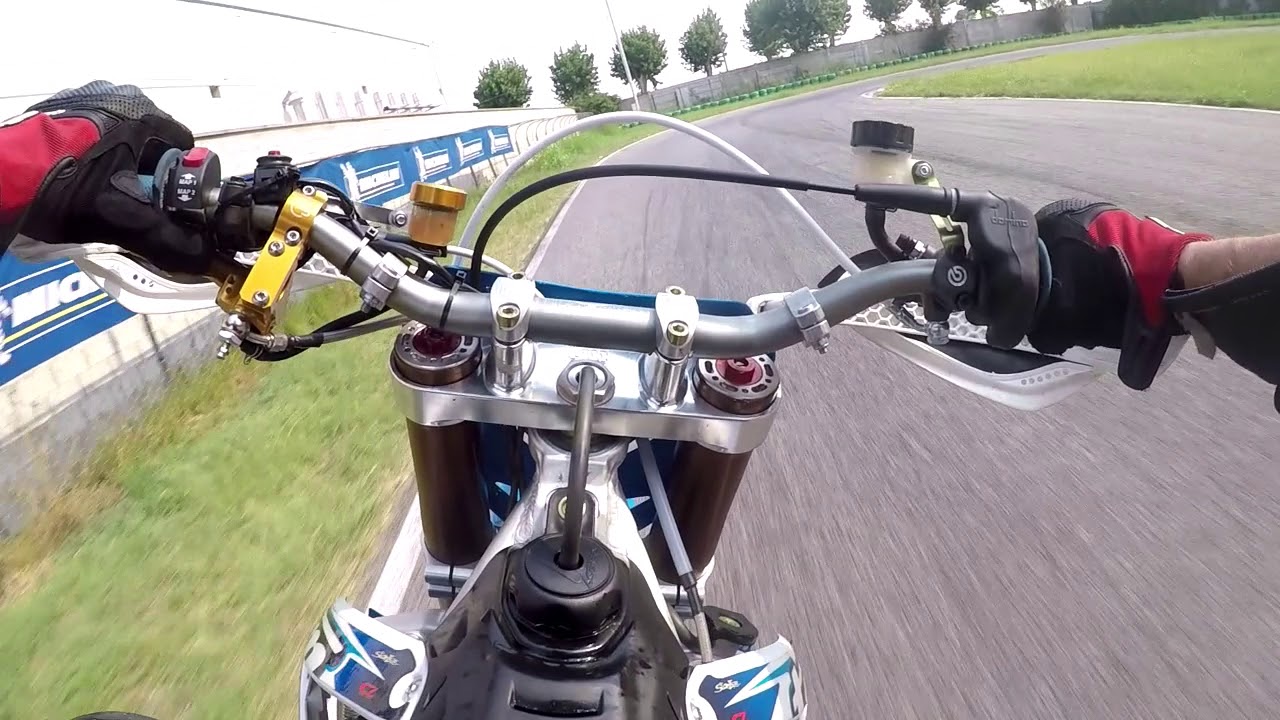 Tm 300 2T smx supermotard pista di Pomposa 2T vs 4T
