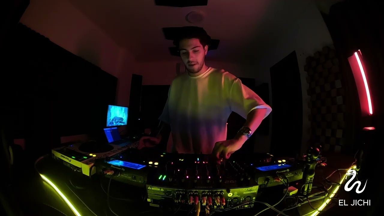 Progressive House set w/ Live Guitar