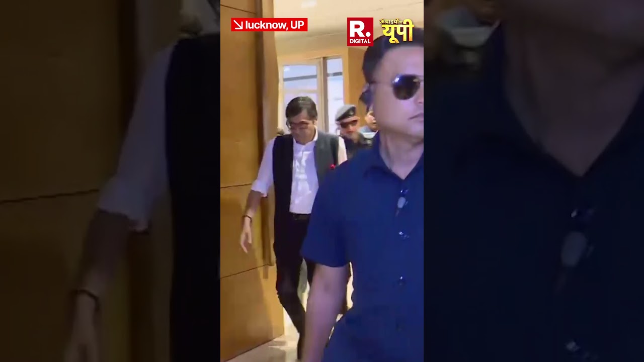 Sneak Peek Into Some Behind The Scenes Of Arnab With CM Yogi