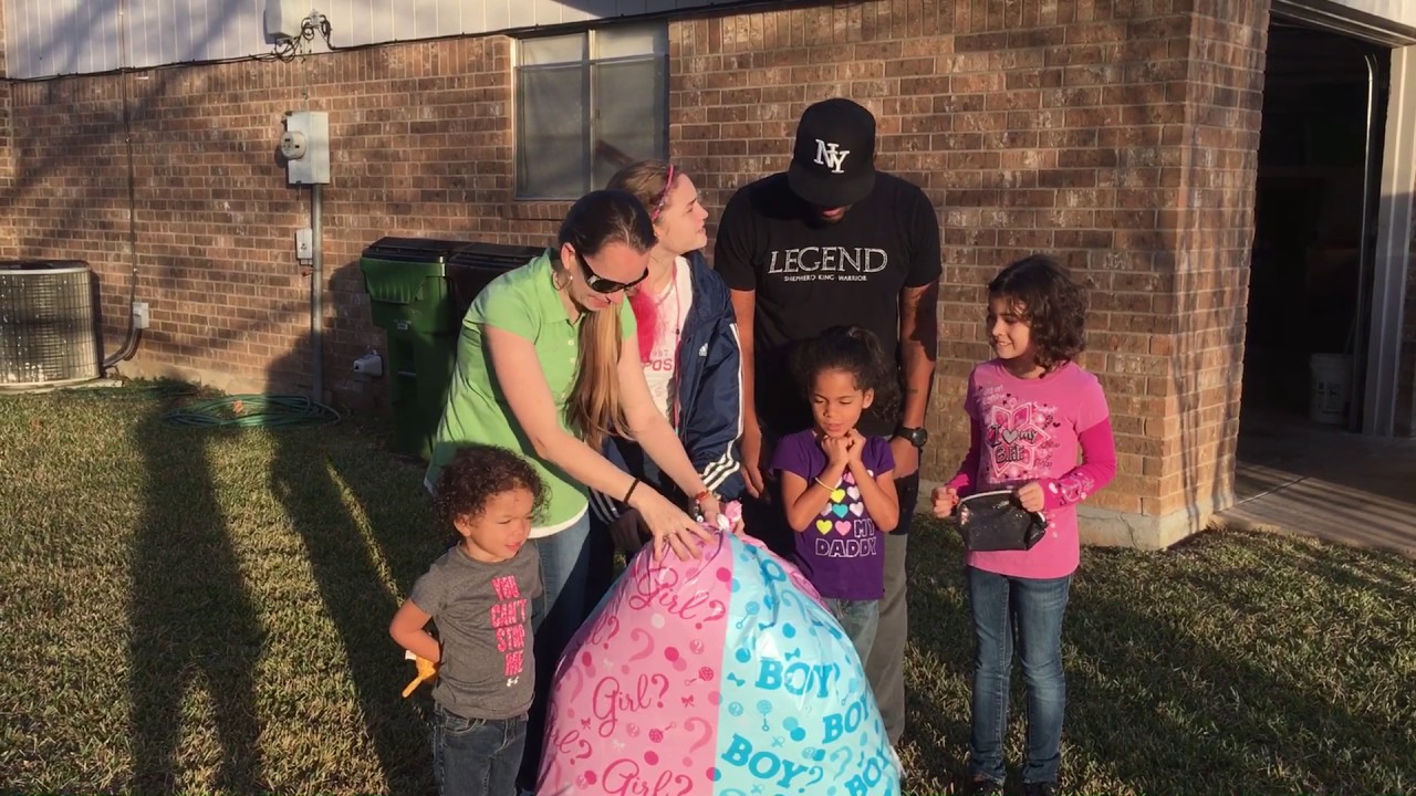 Gender reveal after 4 girls!!