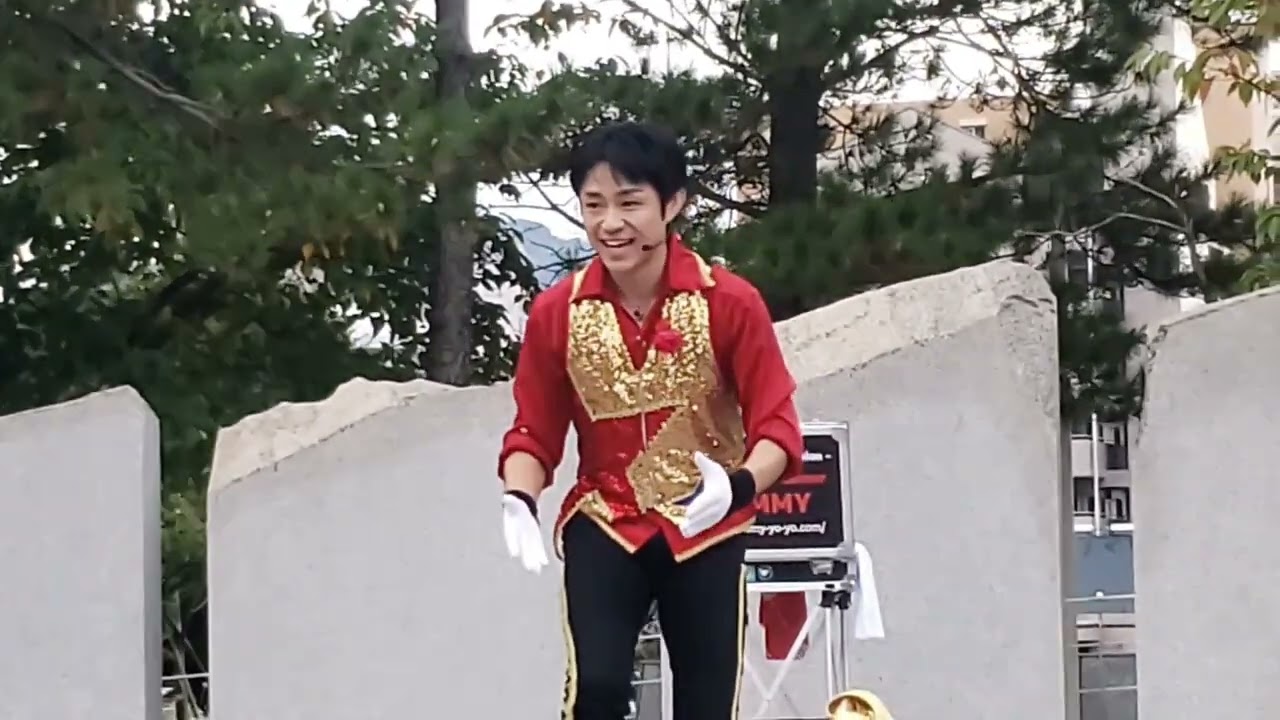 HILARIOUS TOMMY THE YO-YO ENTERTAINER       