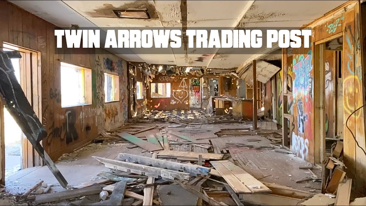 Route 66: Twin Arrows Trading Post