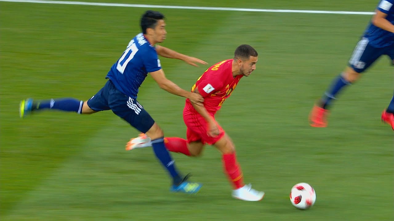 They compared Eden Hazard with Kagawa ! Watch this...