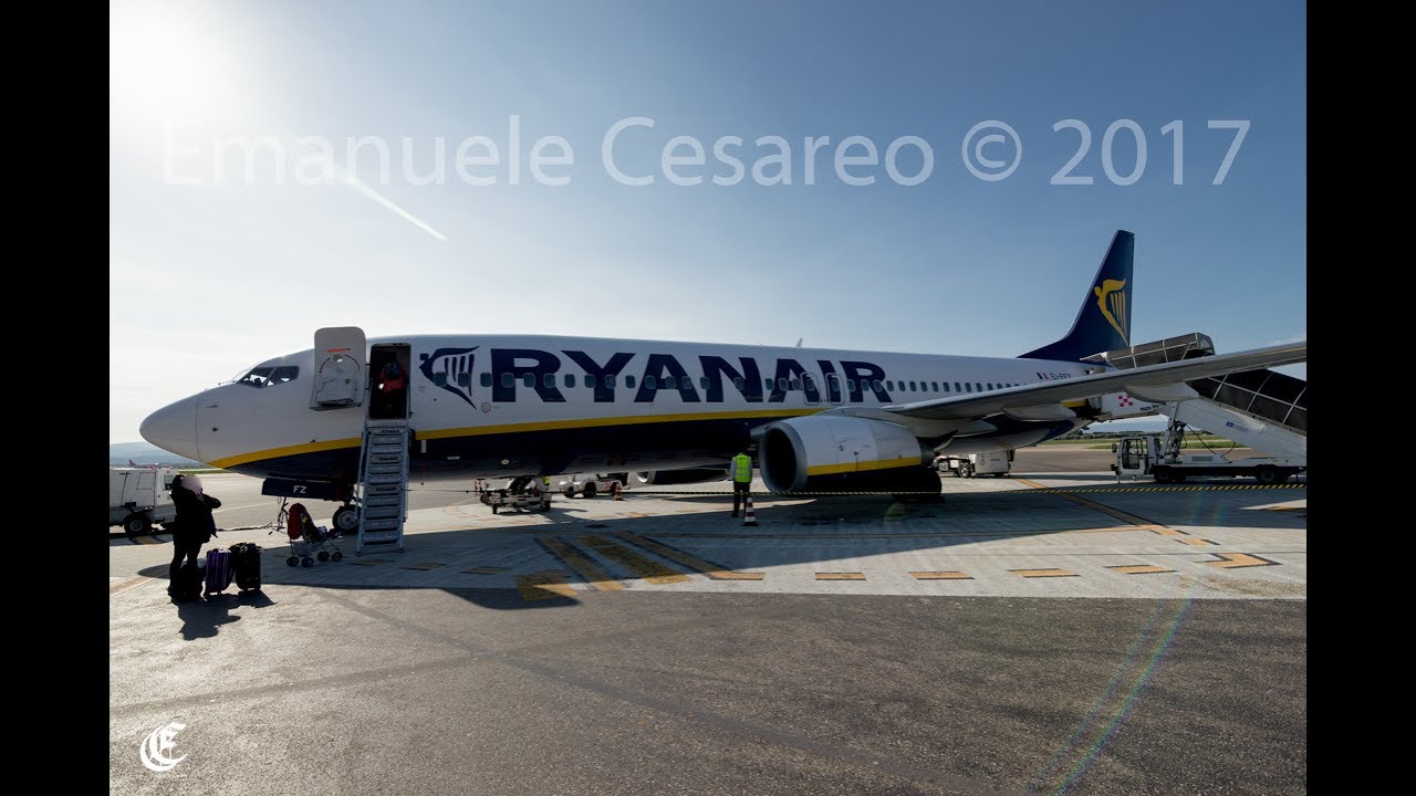 Atterraggio a Lamezia Terme (SUF)| Ryanair B737-800| Volo FR5010