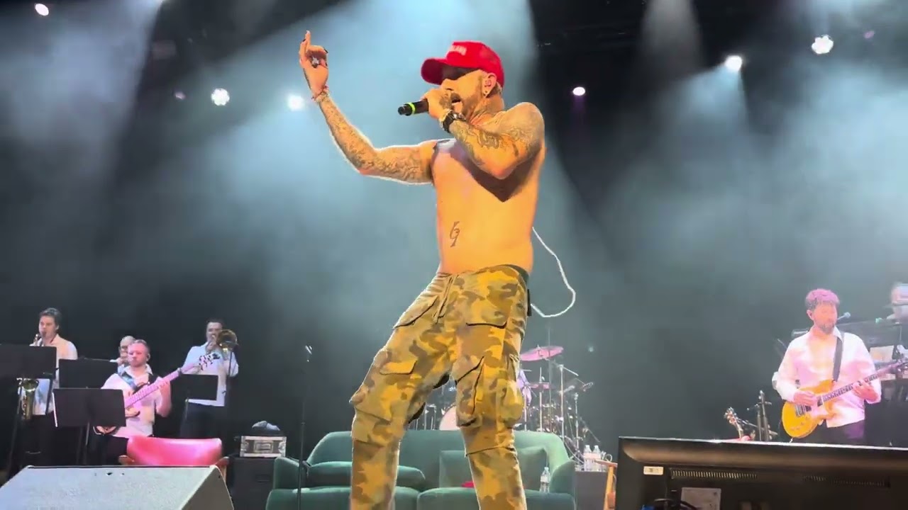 “Space Cowboy” Joey Fatone & AJ McLean-A Legendary Night-Chicago (The Salt Shed) 6/1/24