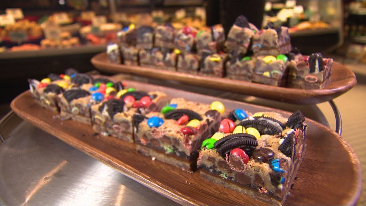 Chicago's Best Dessert: Foodstuffs