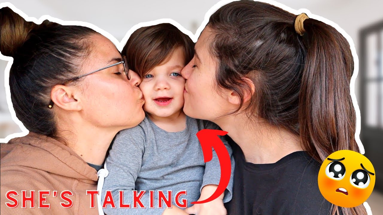 SHE IS TALKING SO MUCH!! (2 years old ) Vlogmas day 3 | Sam&Alyssa |