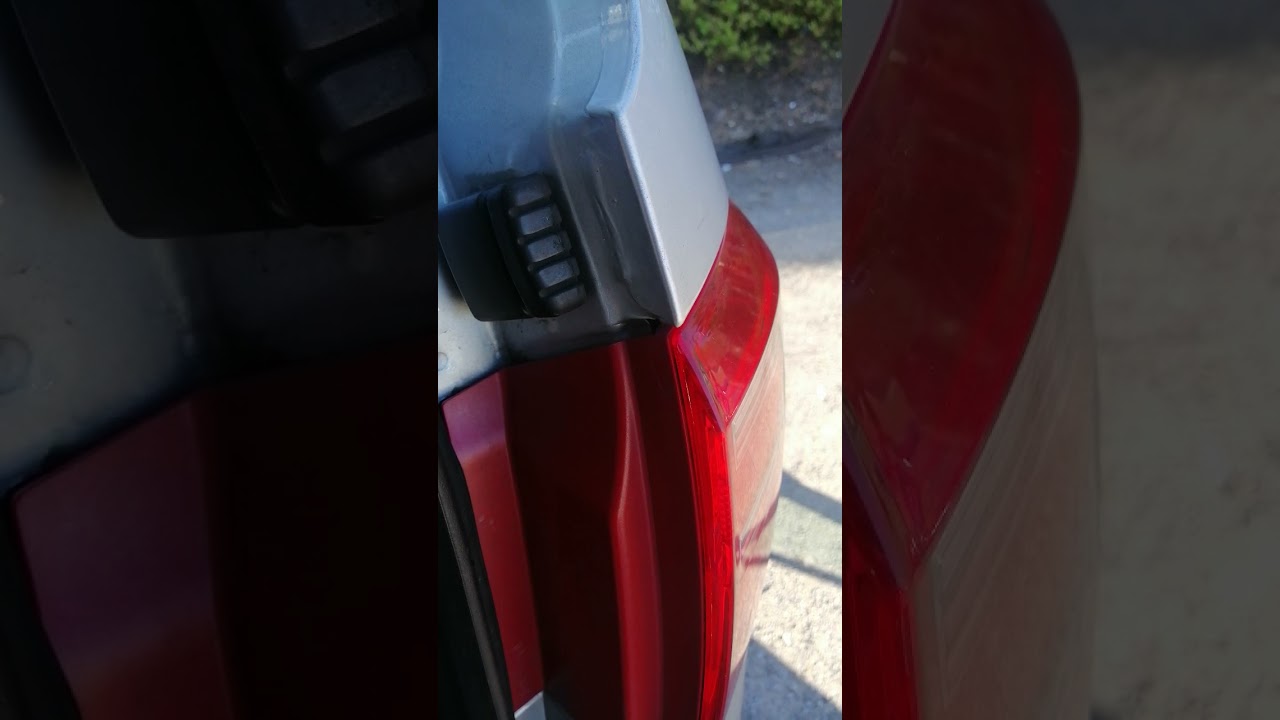 How to change Brake lights for Seat Alhambra. Sida loo badalo  laydhka Birigyada Seat Alhambra.