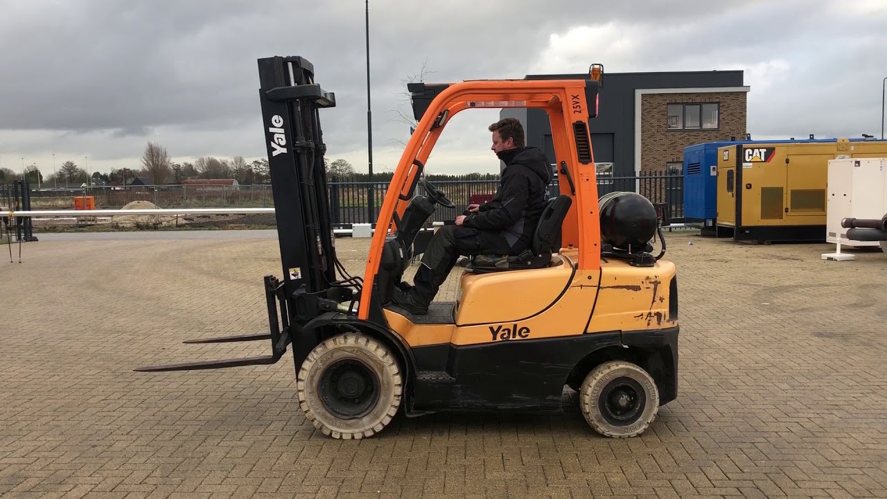 Yale GLP 25 VX 2 5 ton LPG heftruck 1