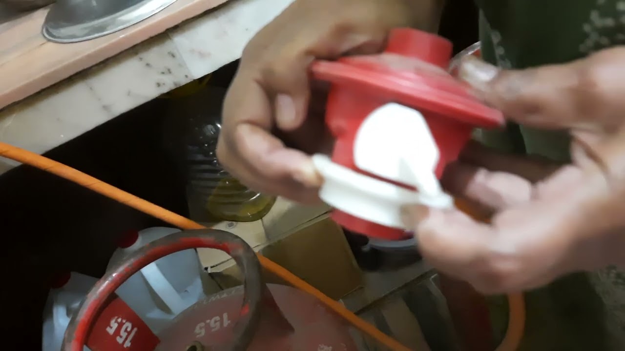 கியாஸ் சிலிண்டர் மாற்றுவது எப்படி? How to change gas cylinder?