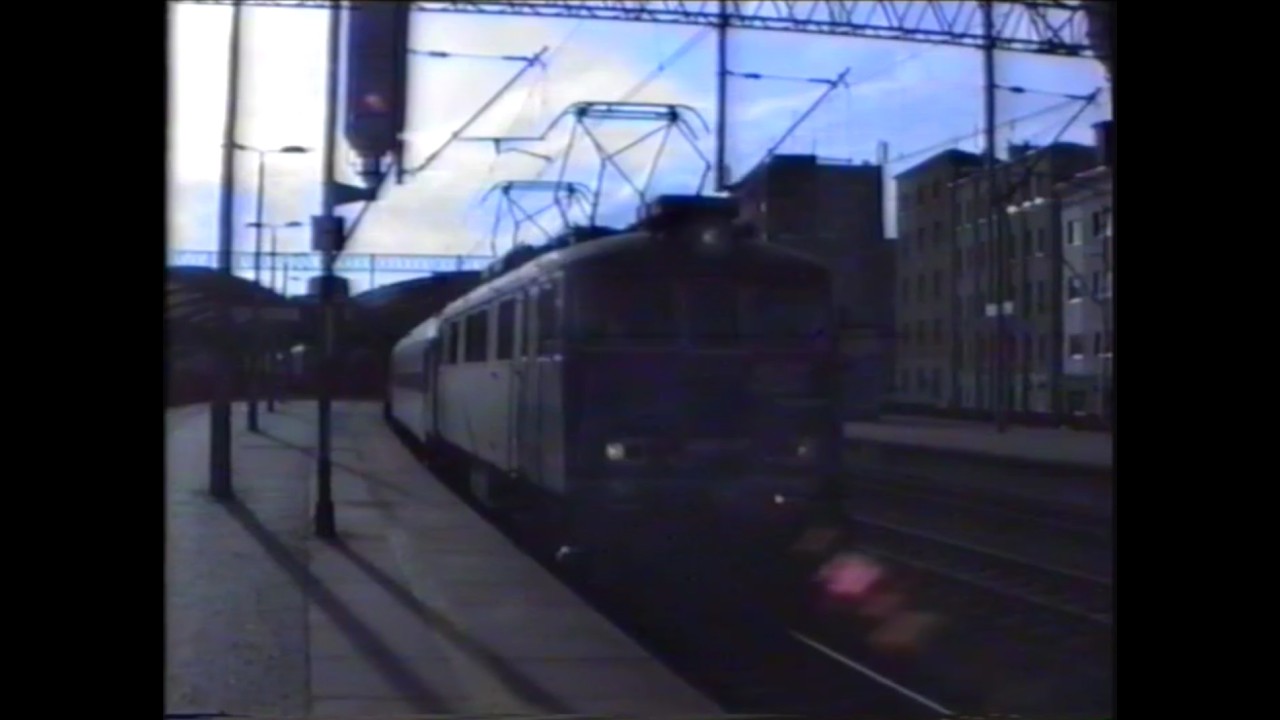 EU07-077 z TLK Wydmy na stacji Katowice