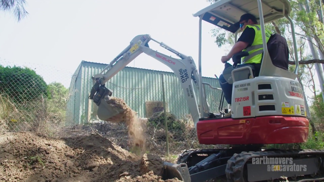 Takeuchi TB215R minikotró