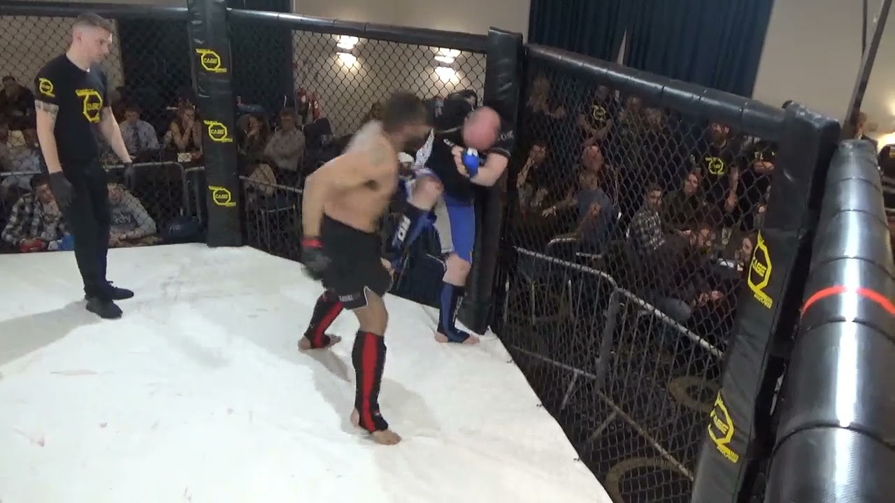 Charity Cage Wars Telford vs Wolverhampton (30/10/2021) - Matt Hyde vs Jonathan Currie