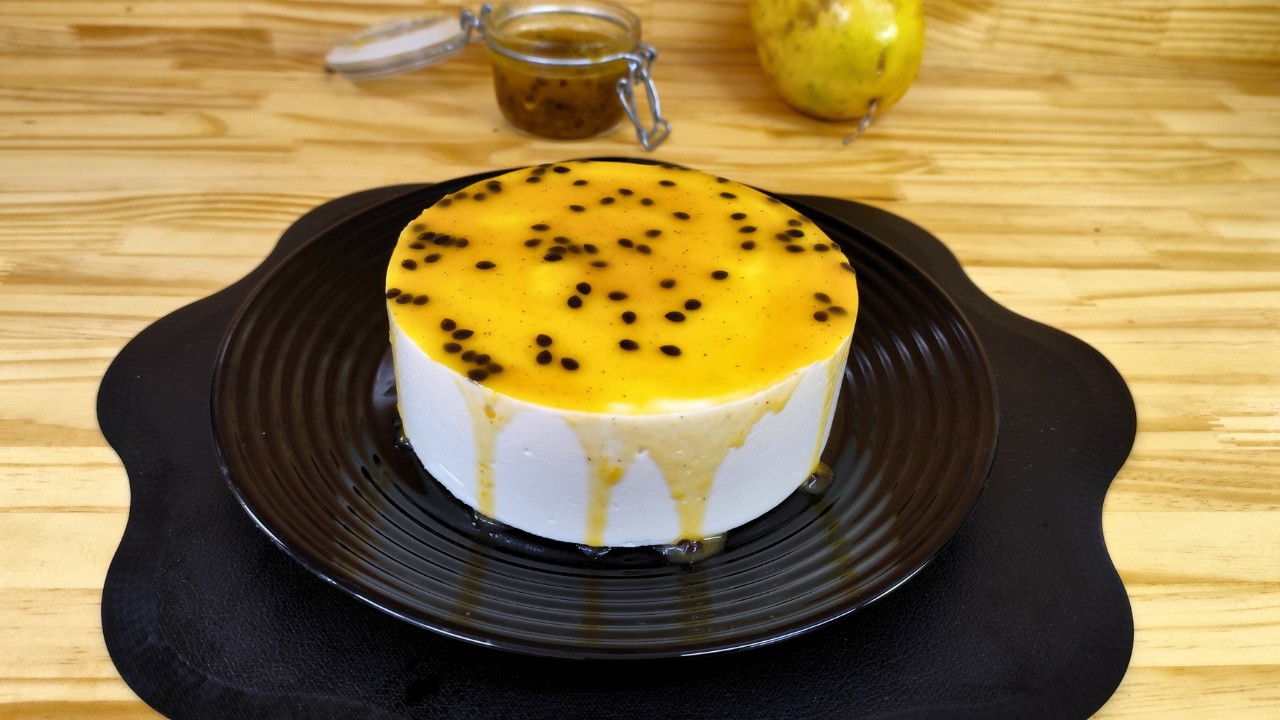 Mousse de Leite em Pó de Corte com Calda de Maracujá 🍮🥭 | Sobremesa Fácil e Irresistível!