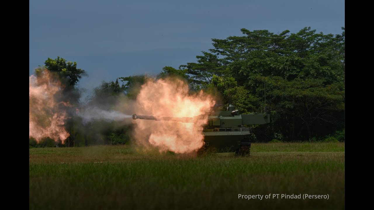 Pindad Sukses Lakukan Uji Tembak Medium Tank Harimau Kanon Kaliber 105mm