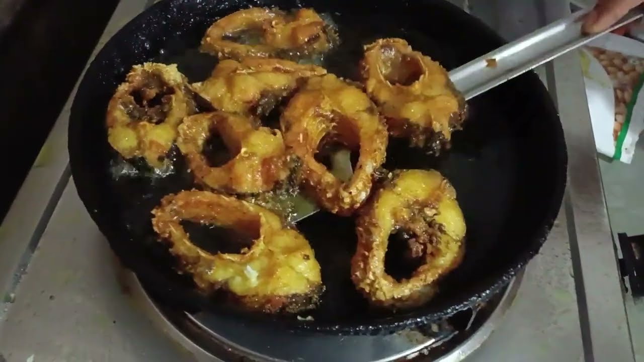 मछली बनाने से पहले फ्राई करने का तरीका #fish  #cooking_video 