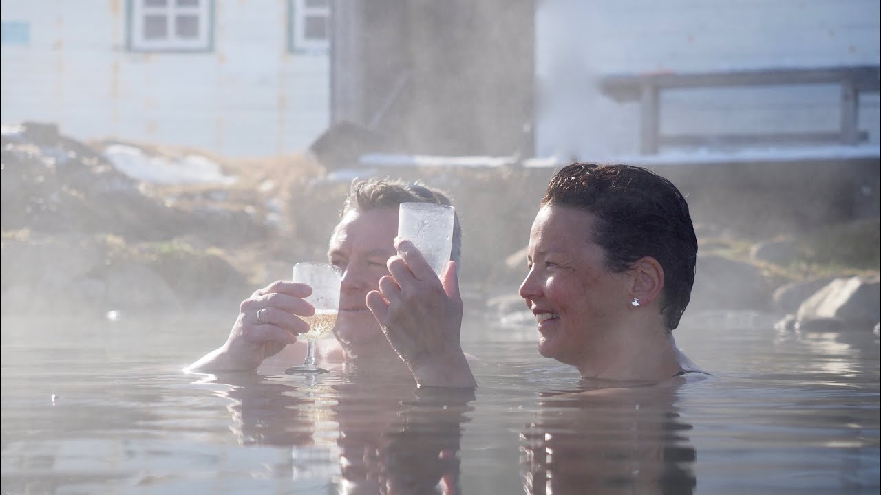 Uunartoq Hot Springs & Settlement Stay in Alluitsup Paa
