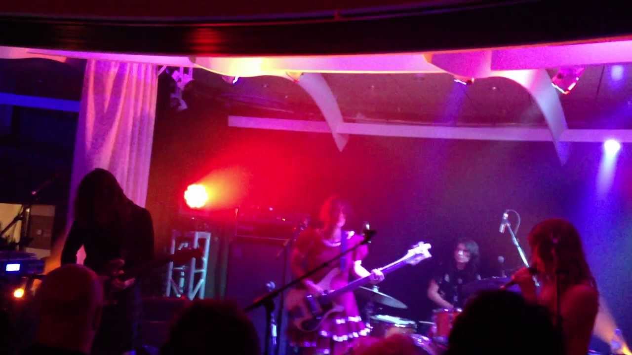Warpaint - New Song (Dec 22, 2012, S.S. Coachella)