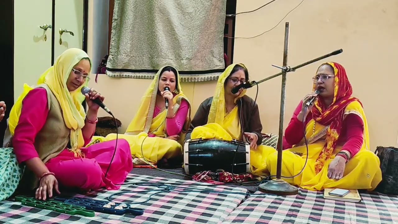 🌺 मीराबाई का*** एकदम नया ***और **सुंदर **भजन । मीराबाई बैठ सत्संग में🌺