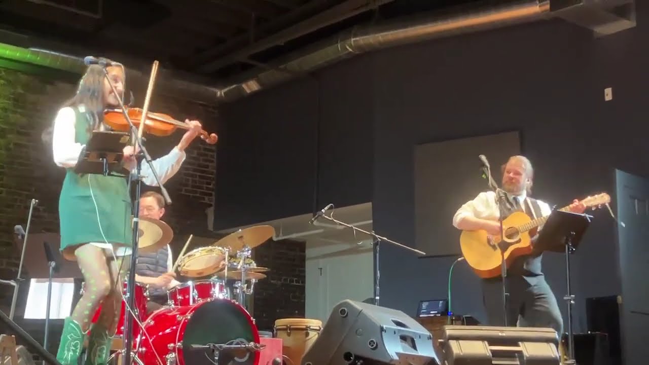 Strings of Fire - Marita May & the Lads of County Linn