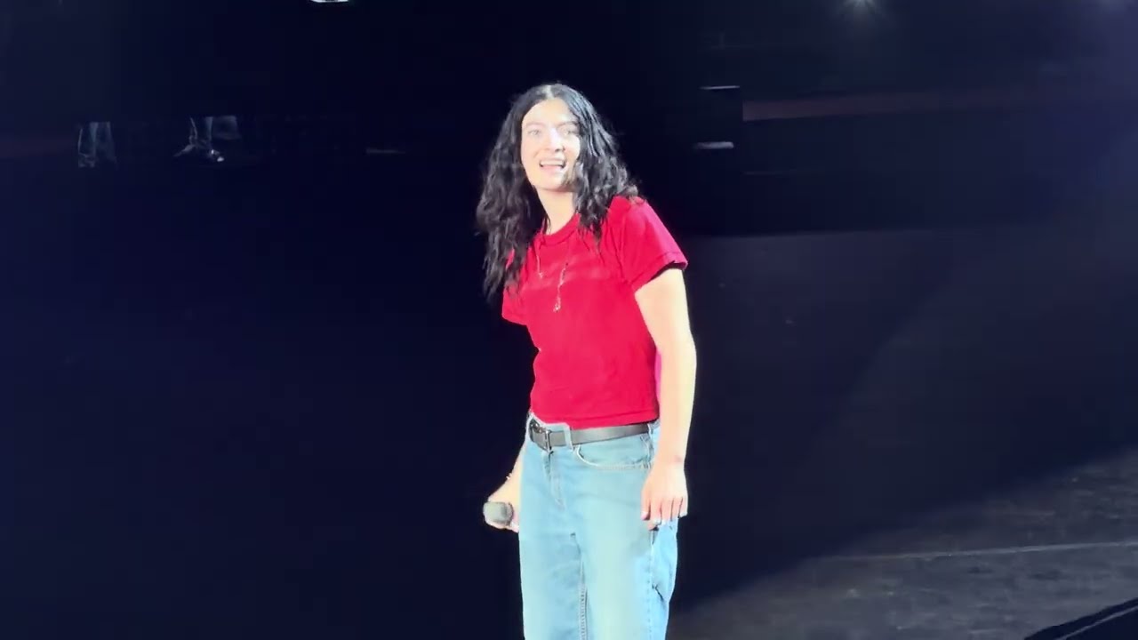 Lorde - Hammer (Live) 4K