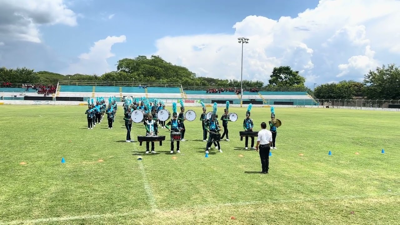 BANDA MARCIAL INSTITUTO GUILLERMO MOORE
