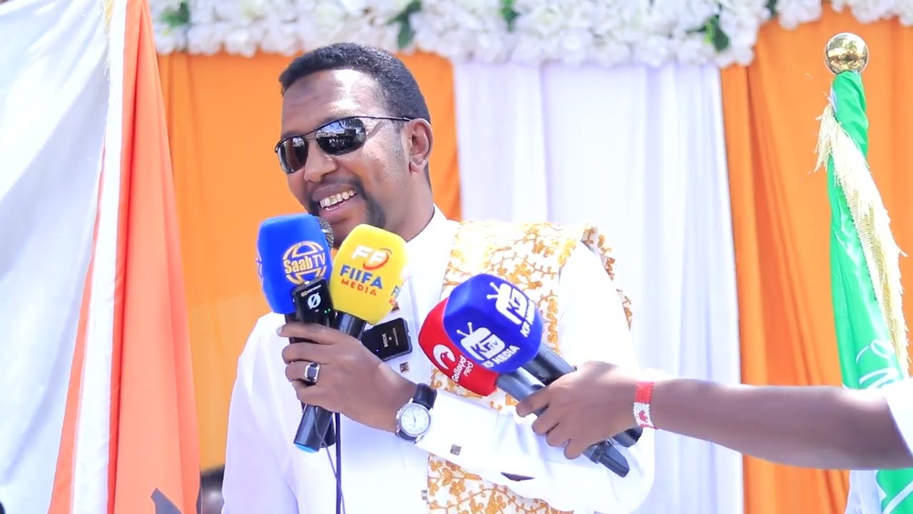 Xildhibaan Barkhad Batuun oo lahjadii beesha Gabooye kula hadlay boqolaal shacaba