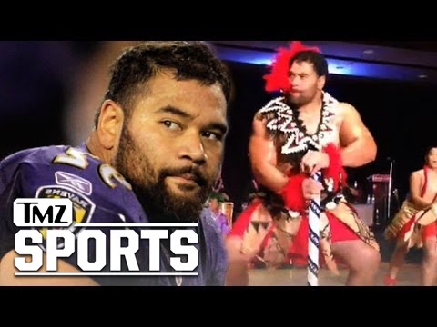 Ravens Star Haloti Ngata's Tongan War Dance | TMZ Sports