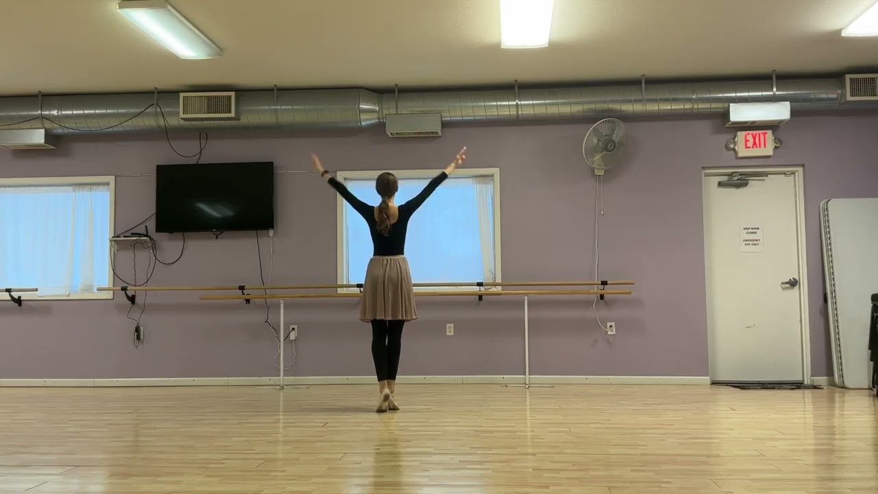 Singin’ In The Rain - Avery, Elise, and Aaurora (choreography in the circle)