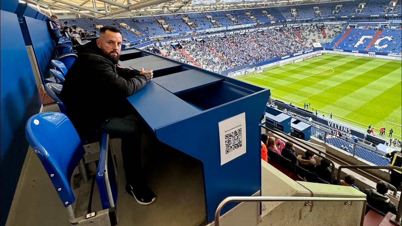 FC Schalke 04 vs. Hannover 96 Erster Sieg unter Geraerts. 28.10.2023 Nordkurve Gelsenkirchen