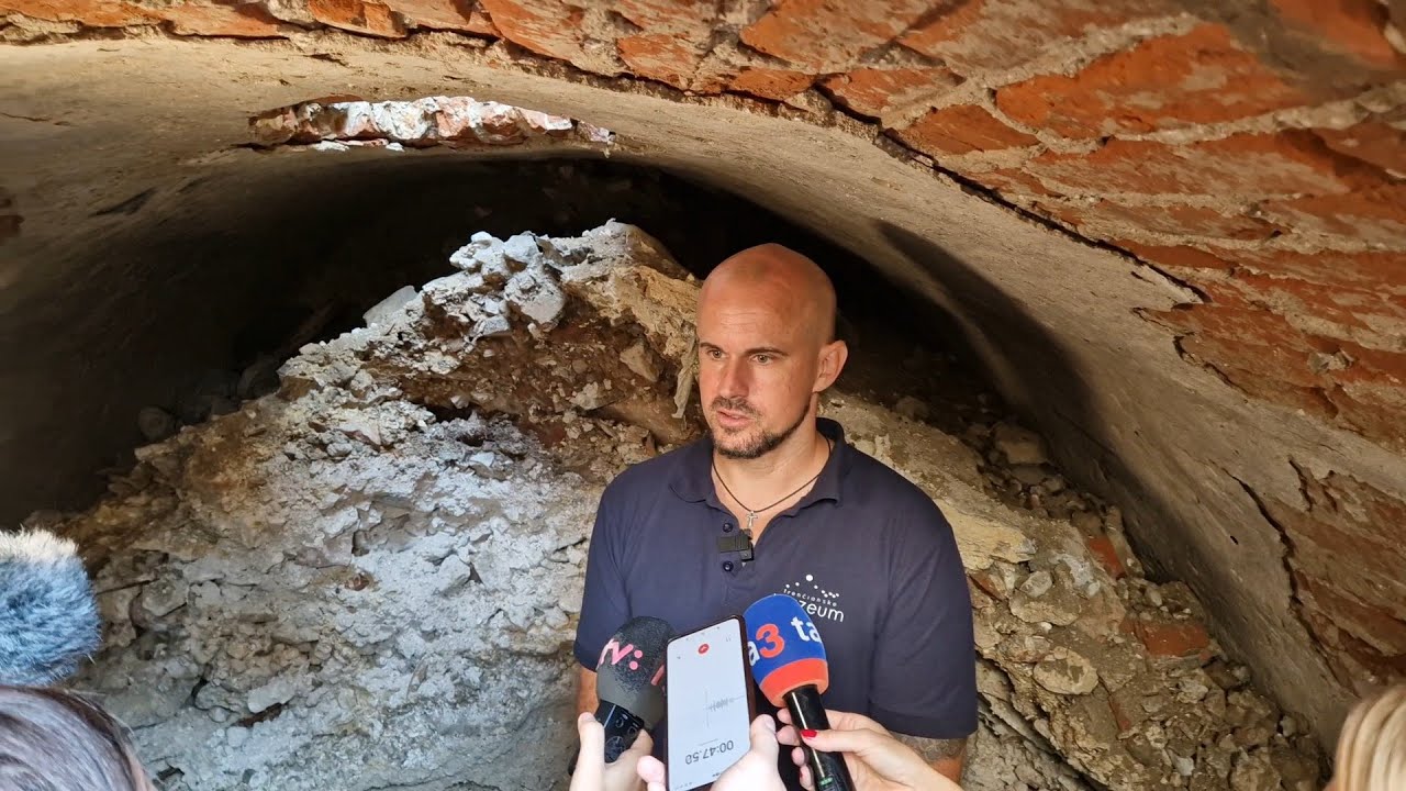 Na Trenčianskom hrade odkrývajú desaťročia zasypanú kryptu