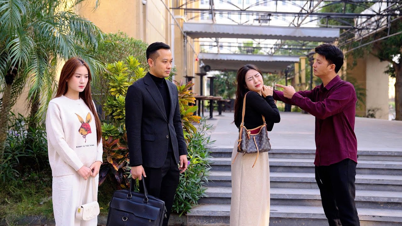 CHỦ TỊCH V&Ocirc; T&Igrave;NH PH&Aacute;T HIỆN VỢ NGOẠI T&Igrave;NH VỚI TRỢ L&Yacute; V&Agrave; C&Aacute;I KẾT