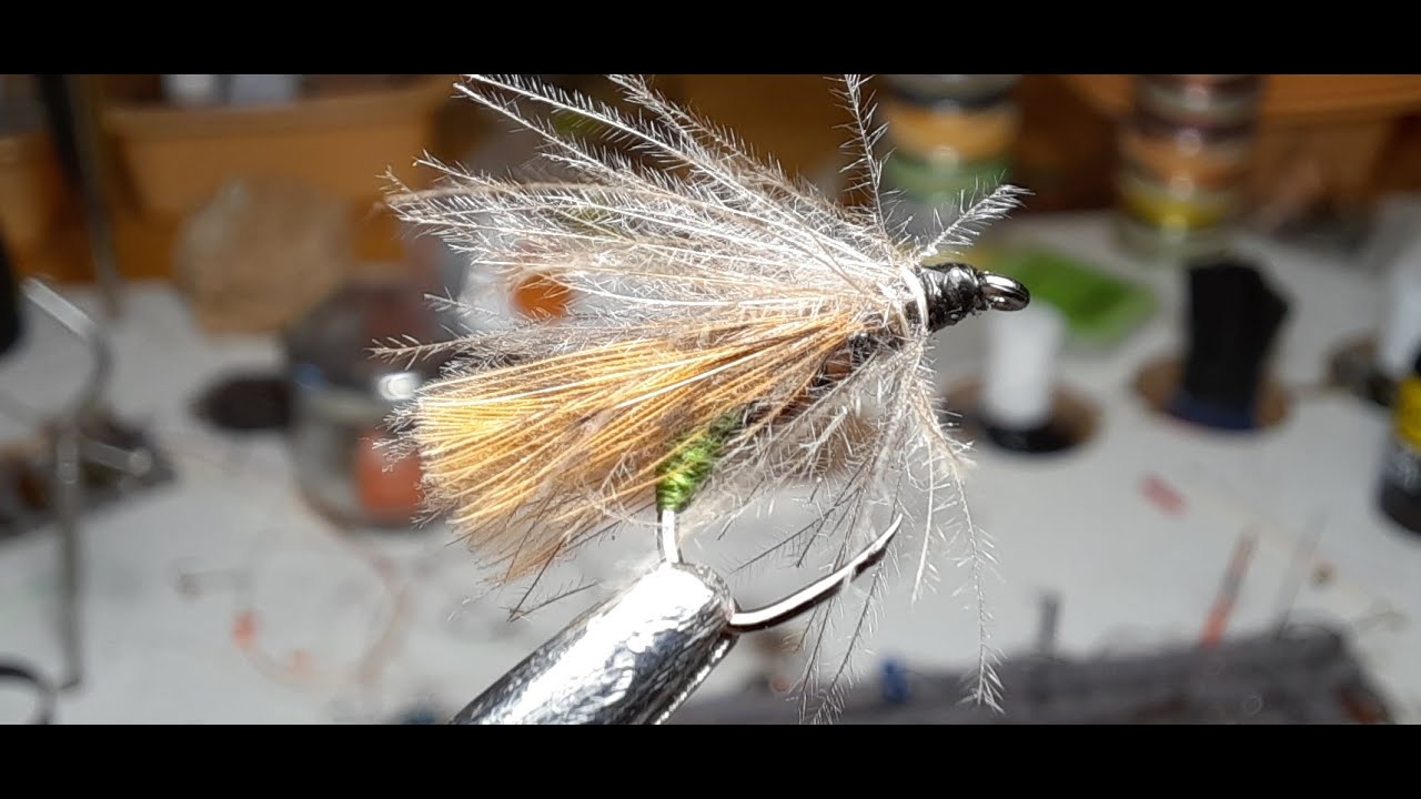 PECHE À LA MOUCHE , MONTAGE DE MOUCHE ET NYMPHES
