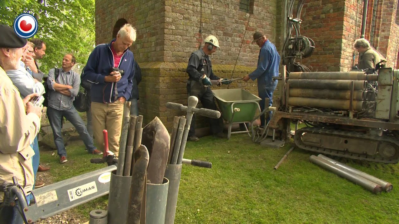 Archeologisch onderzoek in terp Hogebeintum begonnen