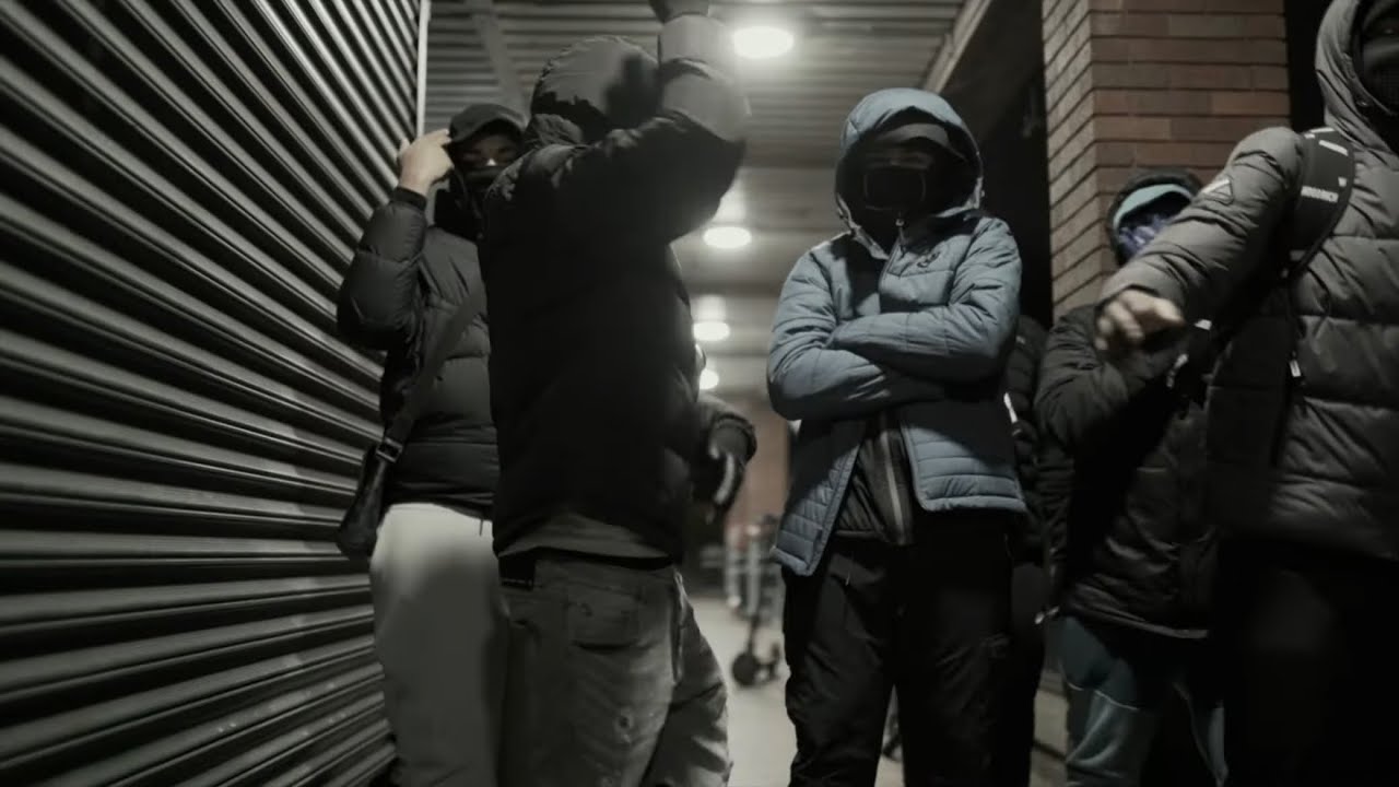 R6 (V6) -No Love #Wolverhampton (Music Video)