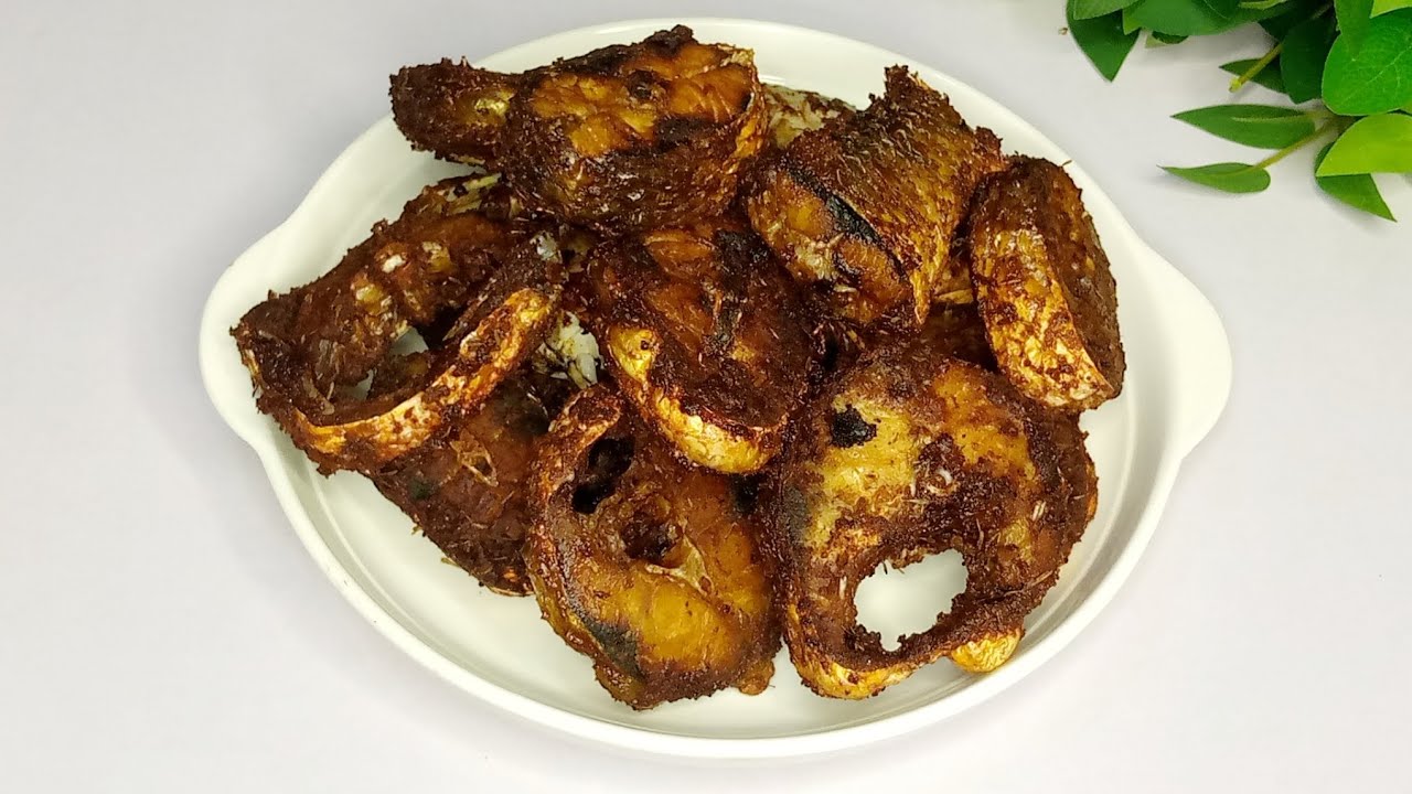 LEARN HOW TO FRY THIS DELICIOUS MULLET FISH | which is CRISPY on the outside and moist on the inside