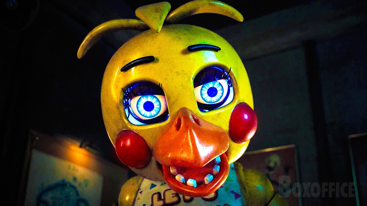 Liberando a las mascotas psicópatas en la ciudad | Five Nights at Freddy's 2 | Clip en Español