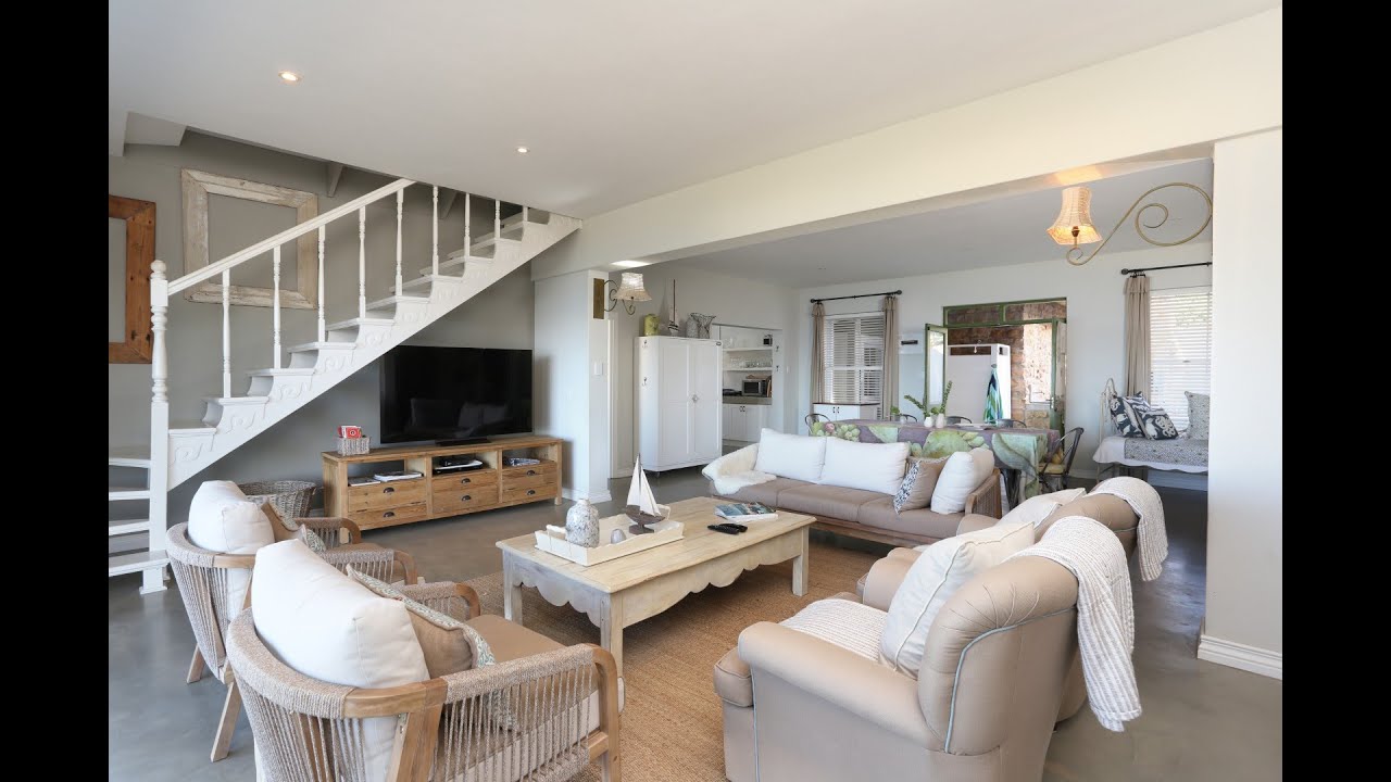 Elria’s Beach House, Vleesbaai Lower Ground floor